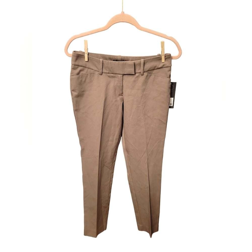 ||Mossimo beige stretch extensible boot cut size 4||